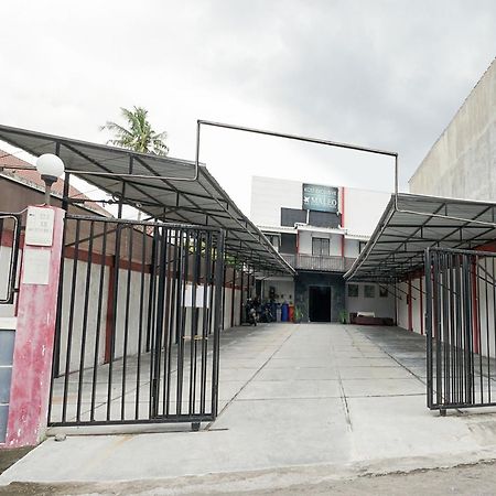 Hotel O Seturan Near Hartono Mall Yogyakarta Formerly Maleo Kostel Kejayan Kültér fotó
